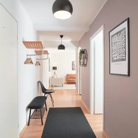 Norden Homes Peaceful & Apt. Free Parking Lägenhet *